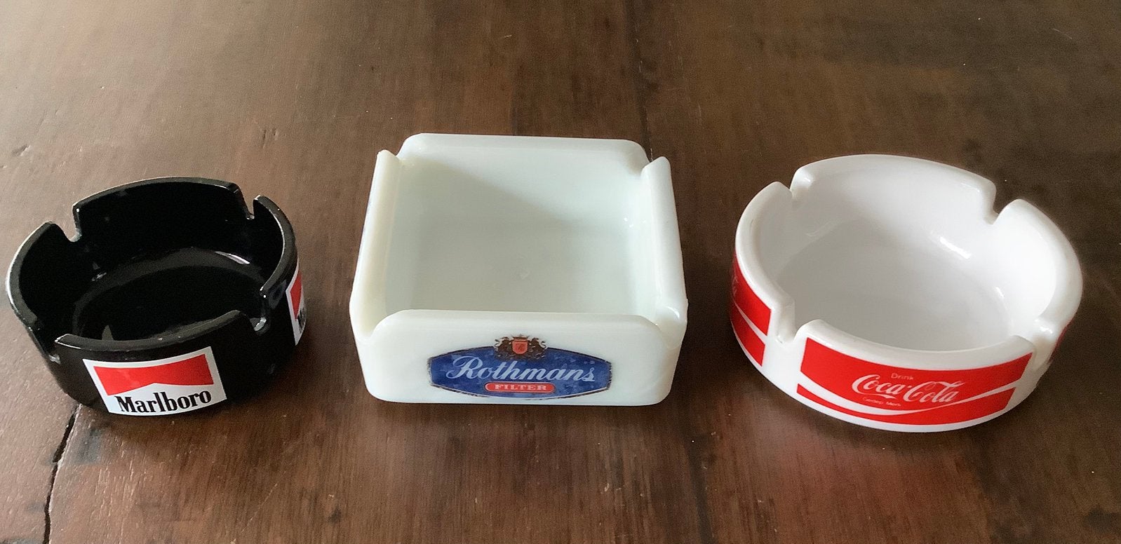 Marlboro en Rothmans  en Coca Cola asbak, Ophalen of Verzenden, Zo goed als nieuw, Gebruiksvoorwerp