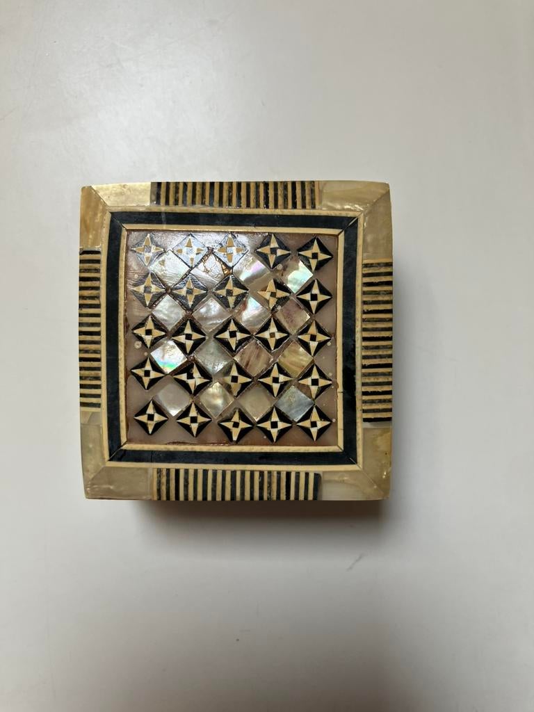 Houten doosje met parelmoer, Ophalen of Verzenden