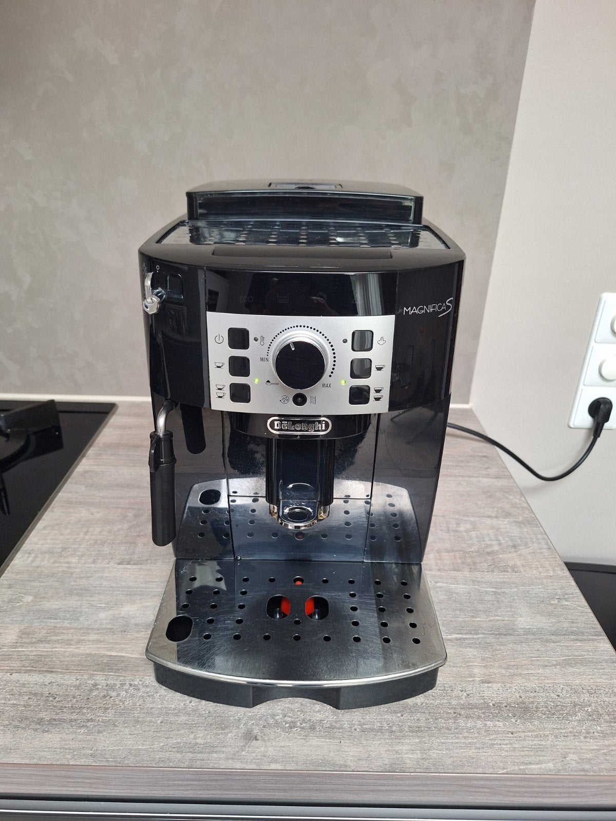 De'Longhi Magnifica S  koffiemachine, Ophalen, Gebruikt, Espresso apparaat, Koffiebonen