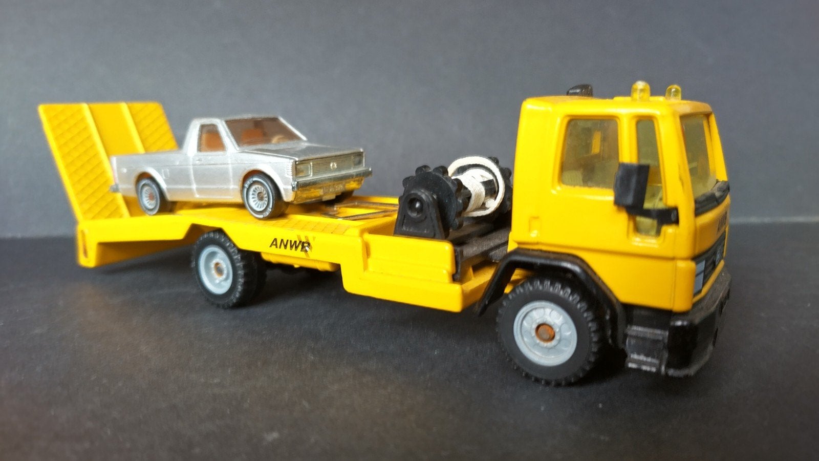 Ford Cargo Anwb Volkswagen Caddy 1:55 Siku Pol, Hobby en Vrije tijd, Modelauto's | 1:87, Verzenden, Zo goed als nieuw, Sieper