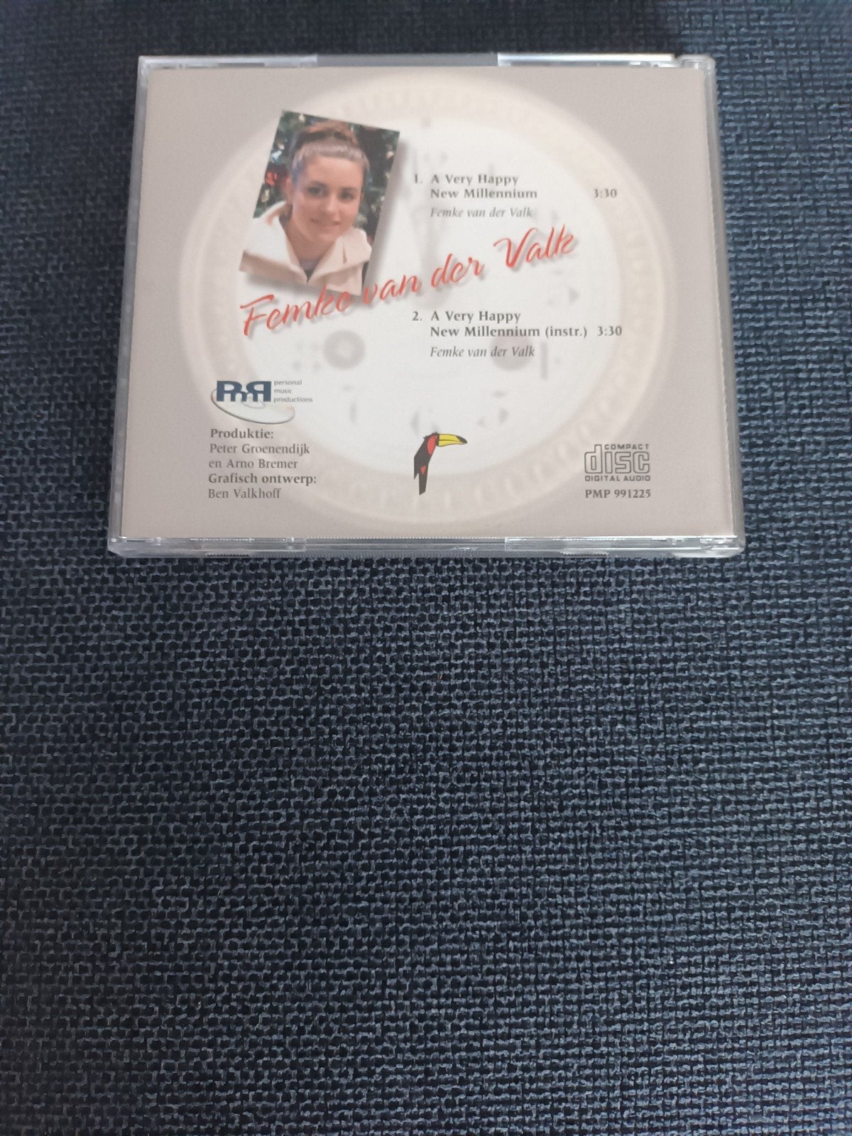Femke van der Valk . A Very Happy New Millennium, Ophalen of Verzenden, Zo goed als nieuw, Single, Speciale editie