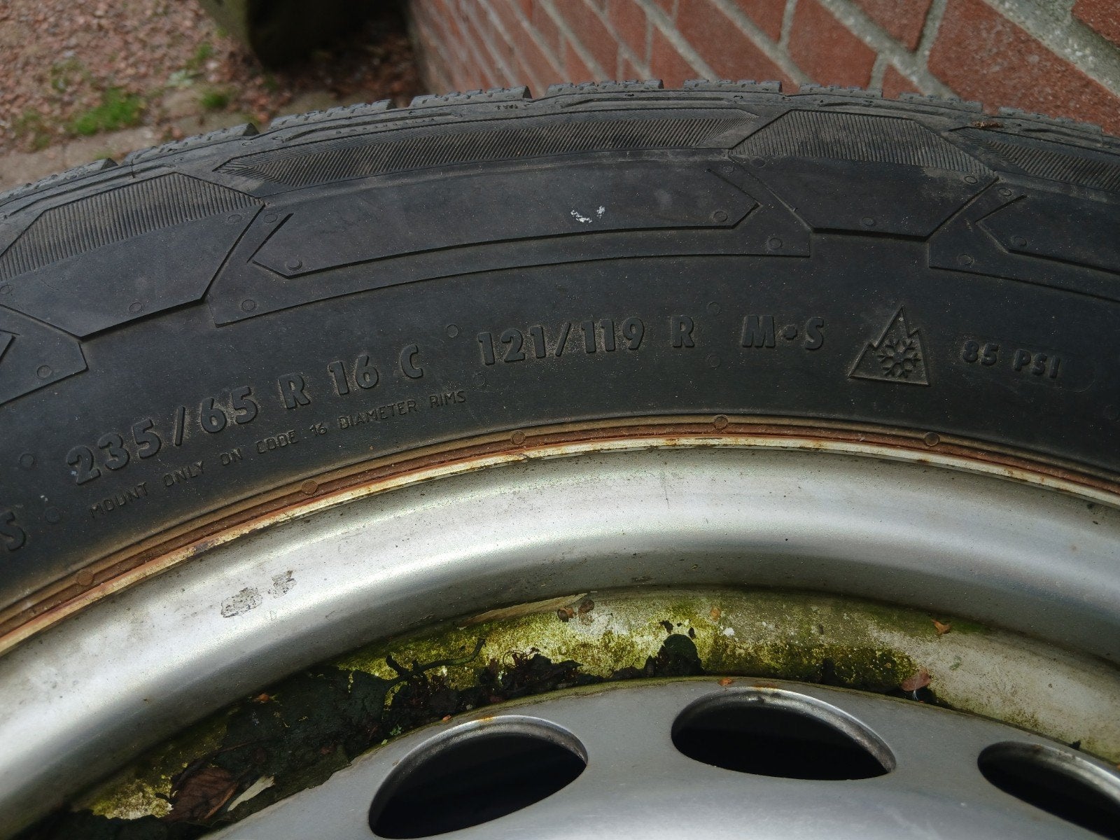 Winterbanden op velg volkswagen Crafter 5x120, Auto-onderdelen, Banden en Velgen, Ophalen, 16 inch, ., Banden en Velgen