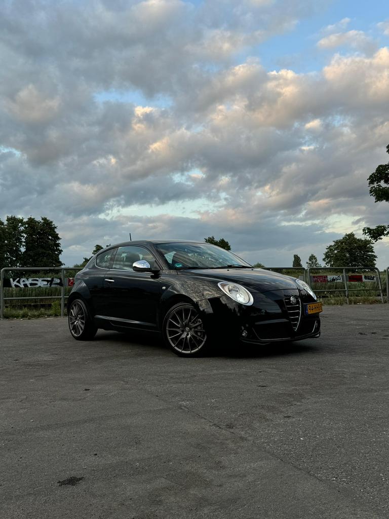 Alfa Romeo MiTo 1.4 Turbo 175PK 2008 Zwart, Voorwielaandrijving, 15 km/l, 4 cilinders, 400 kg