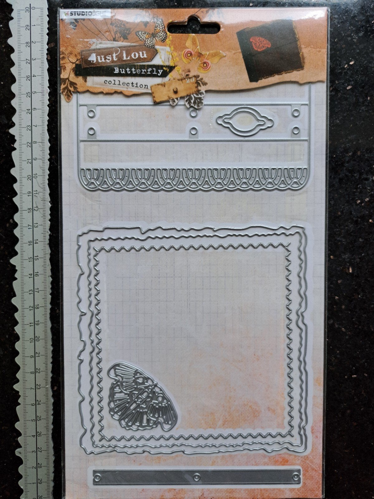 JUST LOU STUDIOLIGHT ART JOURNAL BOEKJE MAKEN SNIJMAL DIES, Hobby en Vrije tijd, Scrapbooking, Ophalen of Verzenden, Nieuw, Frame of Mal