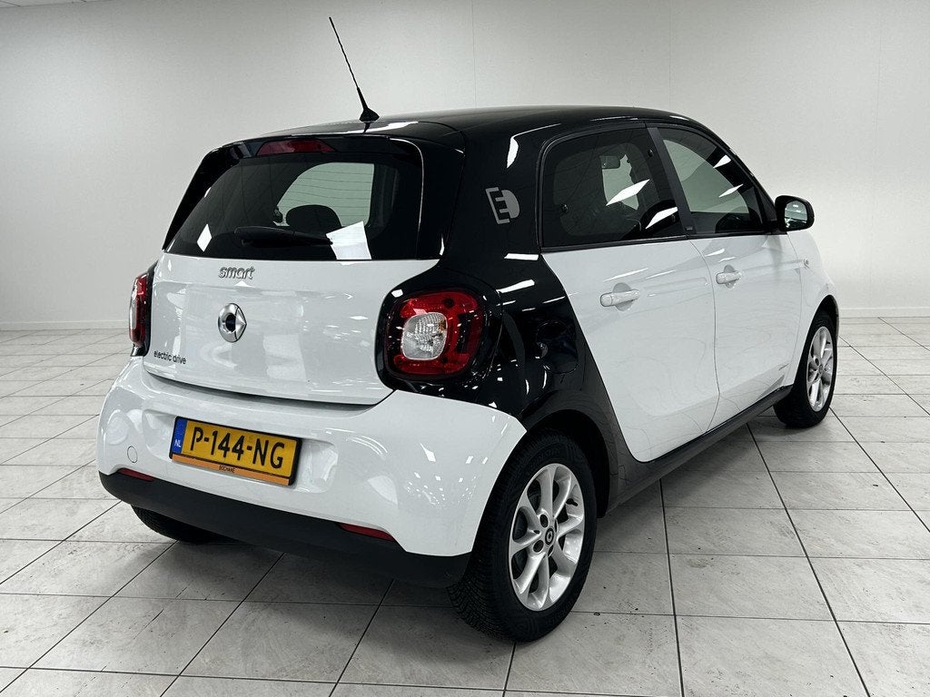 smart forfour electric drive passion 18 kWh ANDROID AUTO | C, Auto's, Smart, Gebruikt, Met garantie (alle), 43 €/maand, Wit
