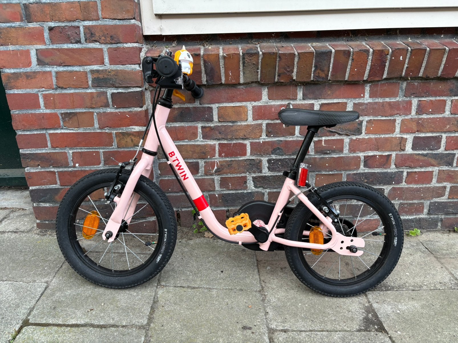 Btwin 2-in-1 kinderfiets/loopfiets DISCOVER 500 14 inch roze, Ophalen, Zijwieltjes, Gebruikt, Velgrem