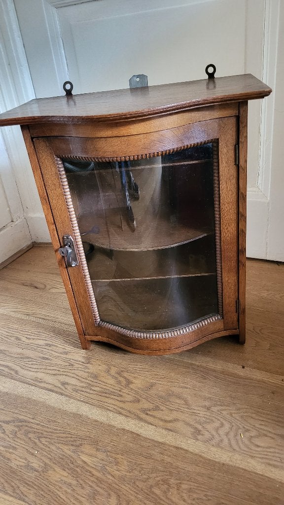 Antiek vitrinekastje met gebold geblazen glas, Ophalen, Met plank(en), Gebruikt, 50 tot 100 cm