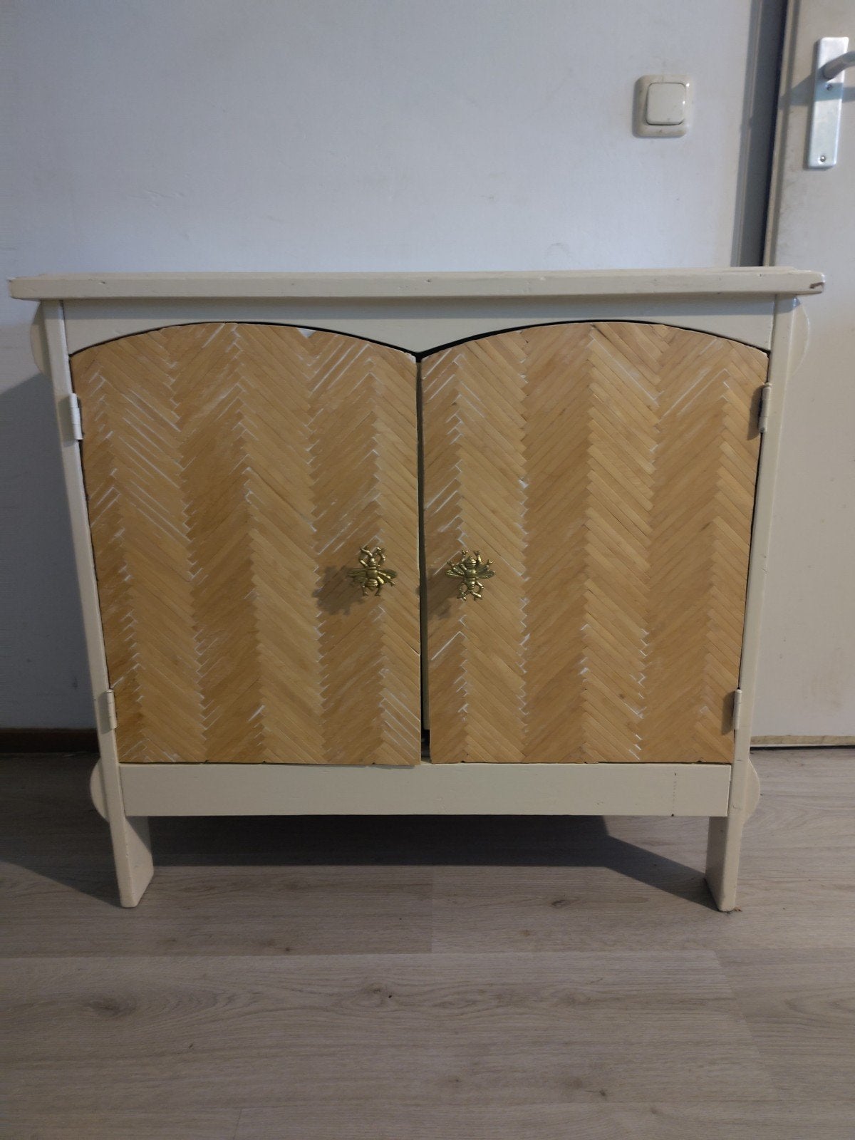 Vintage kastje met rieten deuren, Ophalen, Gebruikt