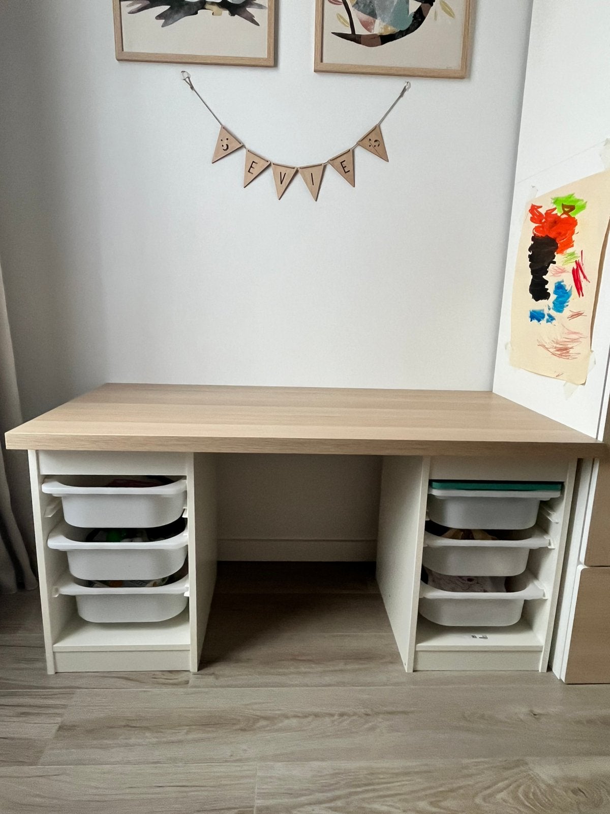 Peuter bureau met ikea trofast opbergruimte 120x60 wit hout, Ophalen, Zo goed als nieuw, Tafel(s)