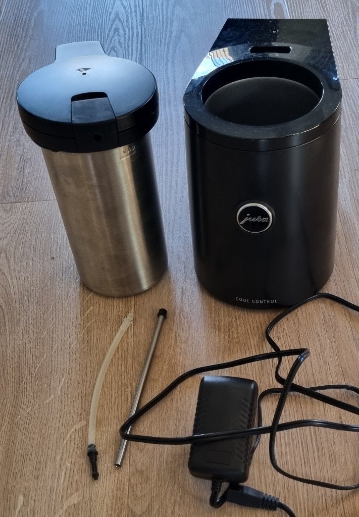Jura cool control, Ophalen of Verzenden, Zo goed als nieuw, Koffiemachine