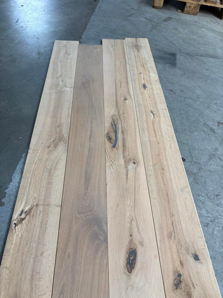 121m2 Restpartij dakbeschot eiken houten vloer €17,5 per m2, Doe-het-zelf en Verbouw, Nieuw, 10 m² of meer, 10 tot 30 cm, Hout