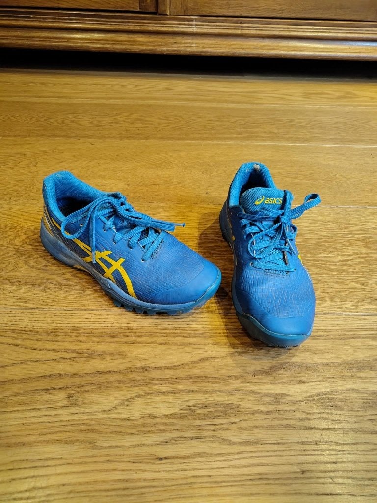 Hockey/korfbalschoenen maat 38 van Asics Gel Field Speed., Blauw, Sportschoenen, Ophalen of Verzenden, Gedragen