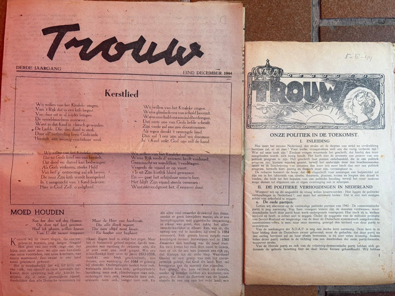 Twee exx Trouw 1944, Verzamelen, Ophalen of Verzenden, 1940 tot 1960, Tijdschrift