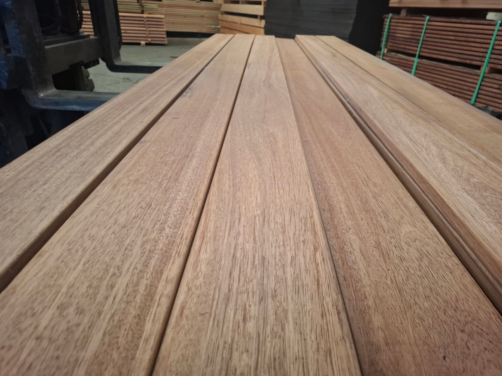 partij 22 stuks hardhout vlonderplanken 275 cm bezorgen moge, Tuin en Terras, Ophalen, Nieuw, A, Hout