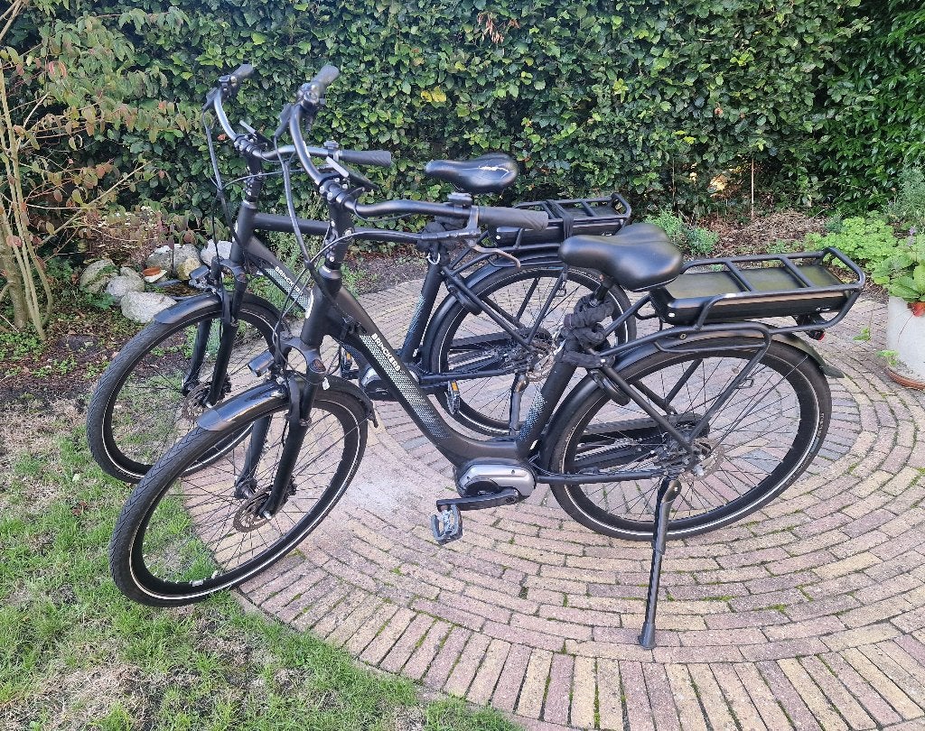 E-bikes Brinkers Brisbane heren (goed) dames (motor defect), Ophalen, Gebruikt, Brinckers, 50 km per accu of meer
