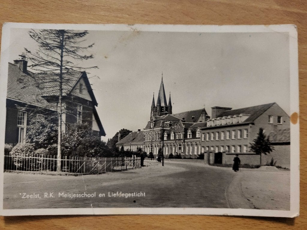 ansicht ZEELST Meisjesschool, Verzenden, Voor 1920, Noord-Brabant