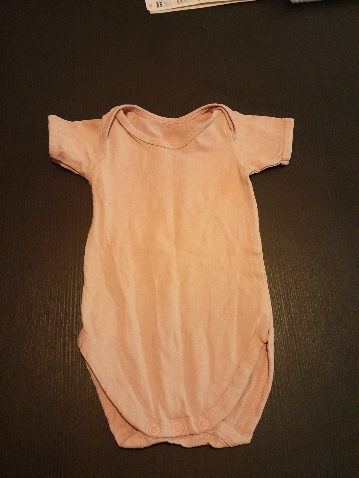 Roze romper met korte mouwen - Maat 62, Kinderen en Baby's, Babykleding | Maat 62, Meisje, Ophalen of Verzenden, Hema, Overige typen