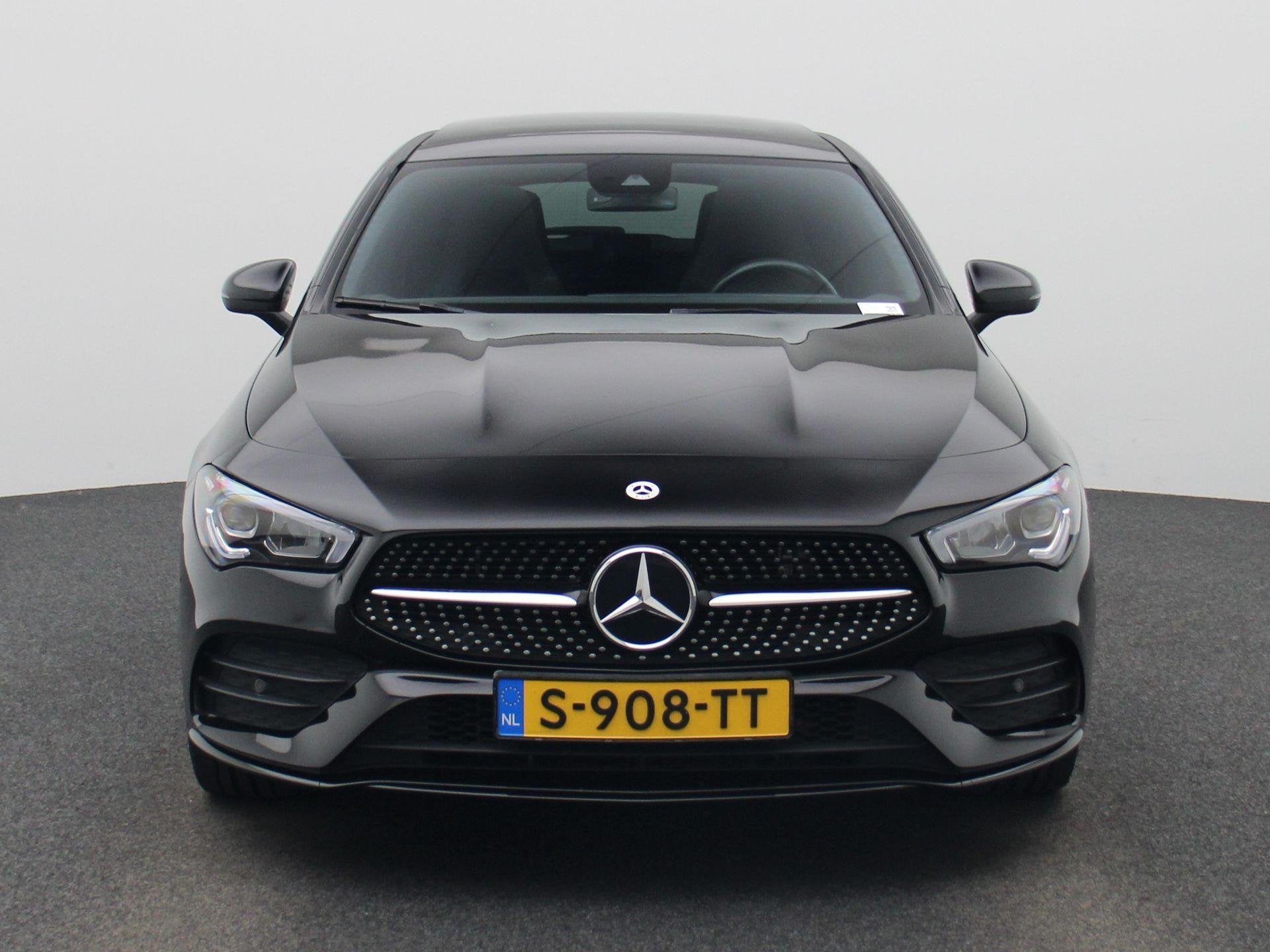 Mercedes-Benz CLA-klasse Shooting Brake 250 e AMG Line | PAN, Gebruikt, 4 cilinders, Zwart, Hybride Elektrisch/Benzine