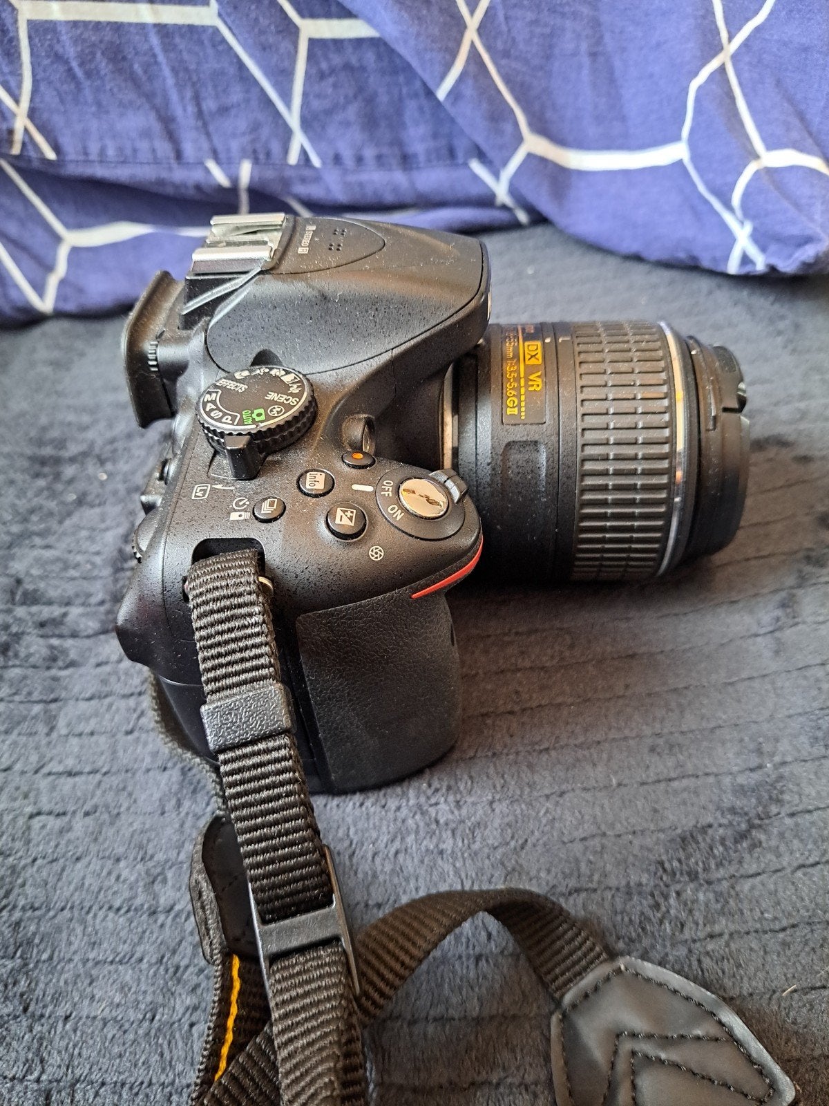 Nikon D5200 &  Olympus SZ-31MR Compact Camera, Ophalen of Verzenden, Zo goed als nieuw, Spiegelreflex, Nikon