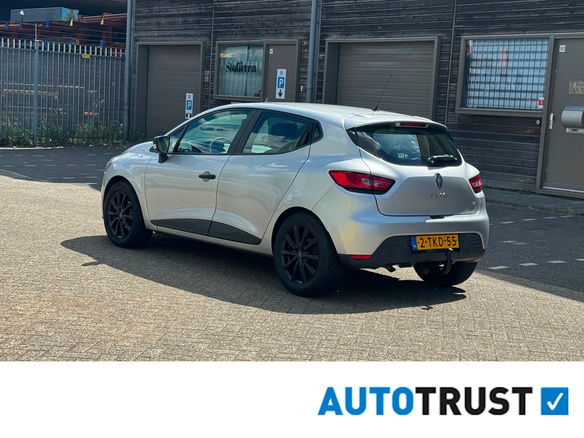 Renault Clio 0.9 TCe Authentique/airco/cruise Controle/alumi, Voorwielaandrijving, 540 kg, Origineel Nederlands, Handgeschakeld