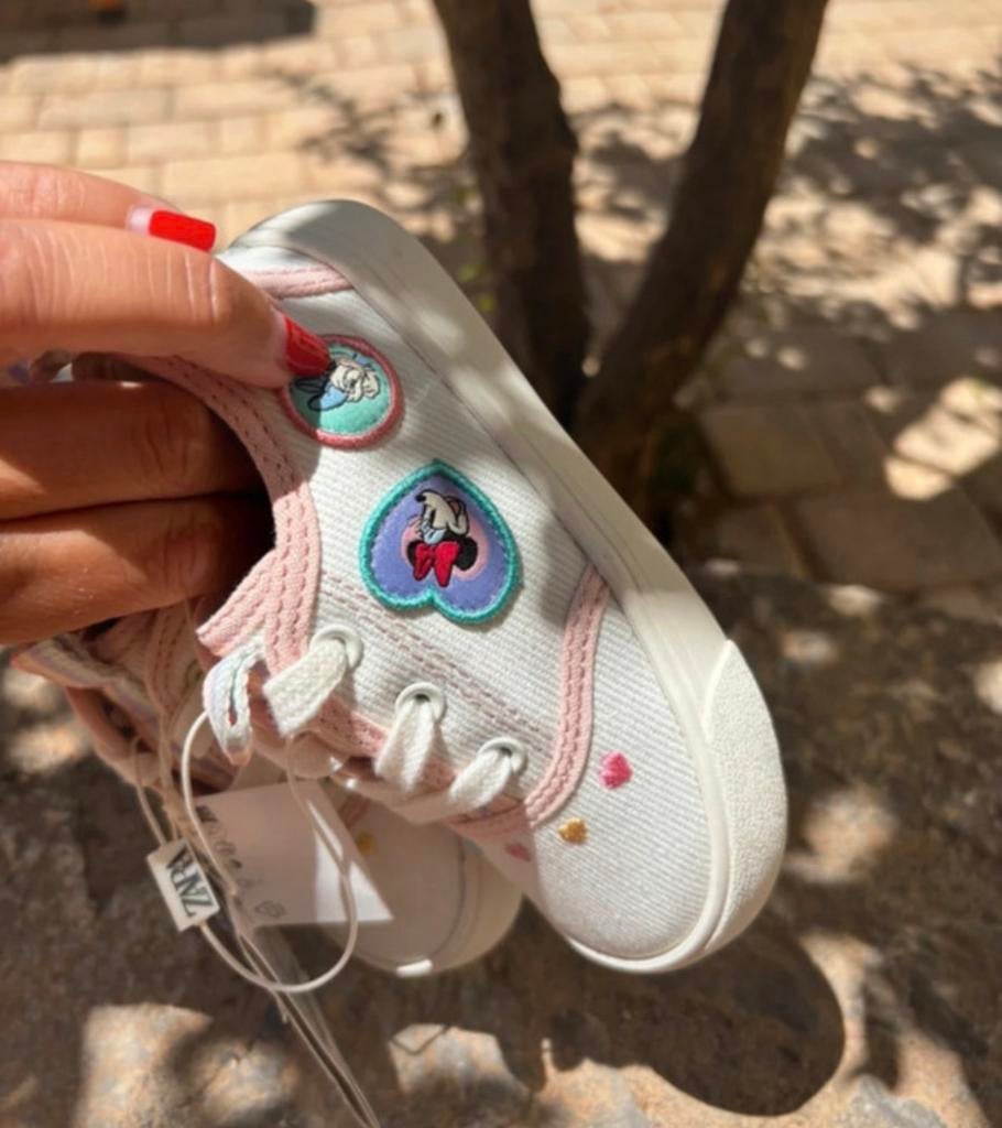 Zara schoenen sneaker minnie mouse maat 23 nieuw, Ophalen of Verzenden, Zo goed als nieuw, Meisje, Schoentjes