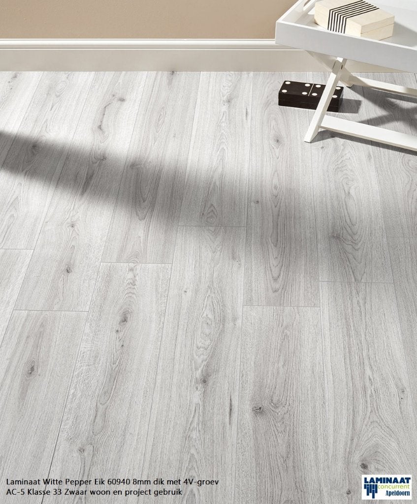 Laminaat Witte Pepper 940 8mm 4V-groev AC-5 Klasse 33, 75 m² of meer, Laminaat vloer wit grijs, Nieuw, Ophalen of Verzenden