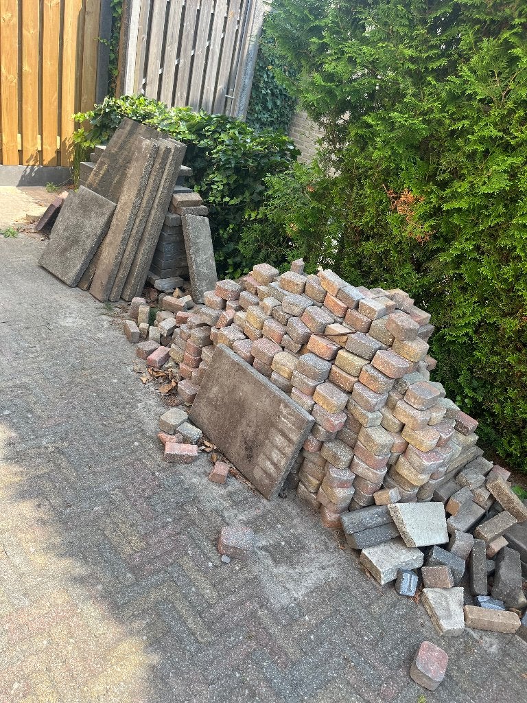 Stenen klinkers  gratis afhalen kloosterveen, Tuin en Terras, Ophalen, Gebruikt, Overige materialen, Klinkers