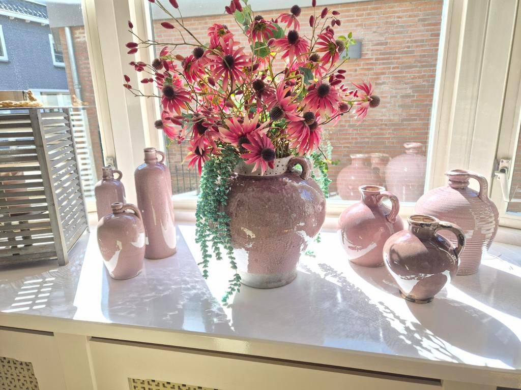 Set van 7 decoratieve Brynxz vazen en kruiken in roze tinten, Ophalen