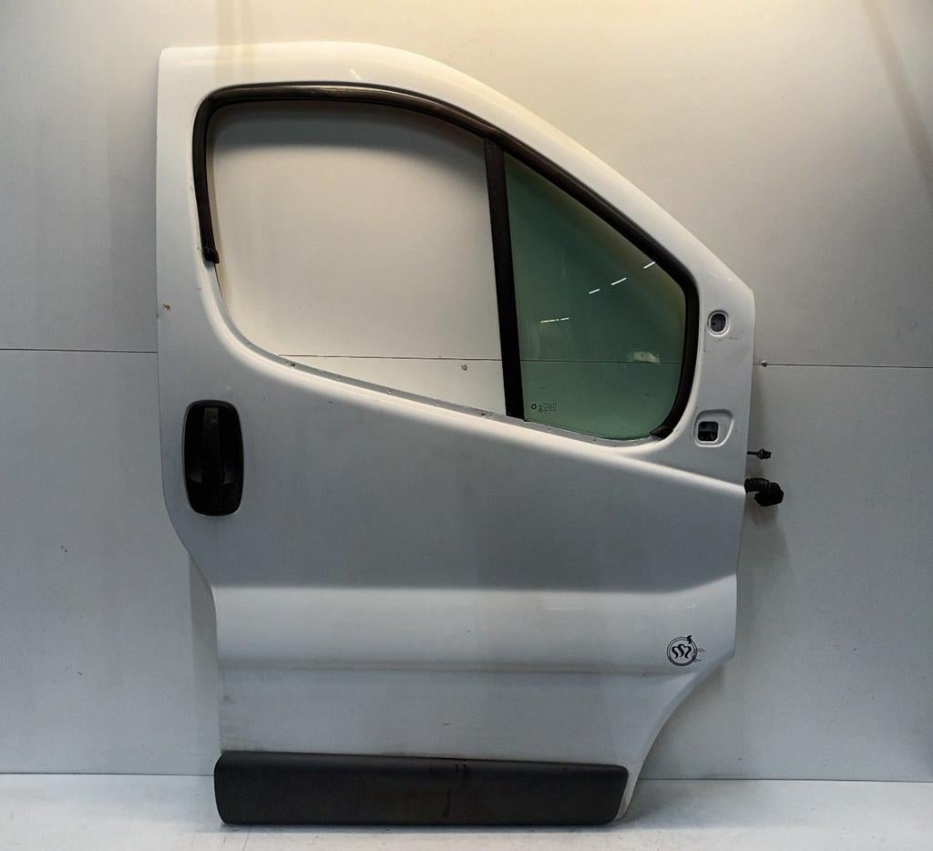 Portier rechts voor Opel Vivaro, Onderdelen@venauto.nl, Van der Ven Autorecycling B.V., Gebruikt, Ettenseweg 76, 4706 PB Roosendaal, The Netherlands