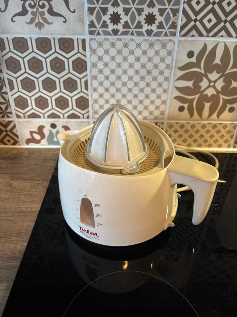 Tefal Sapcentrifuge Type 8309 - Compact en Efficiënt, Witgoed en Apparatuur, Juicers, Ophalen of Verzenden, Gebruikt