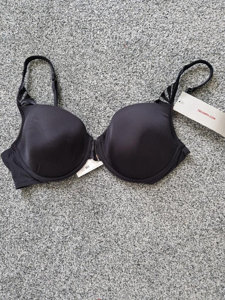 TRIUMPH ZWART SOFT PADDED BH MAAT 85 B NIEUW, Triumph, Ophalen of Verzenden, Zwart, BH