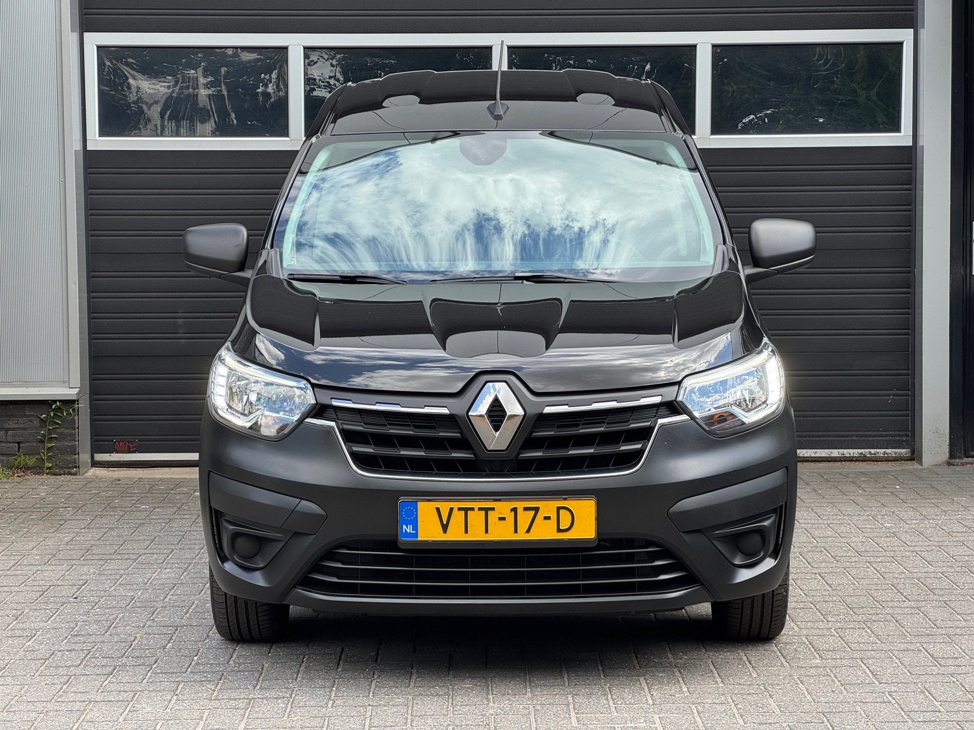 Renault Express 1.5 dCi 75 Comfort + Airco, Navi, NAP, Auto's, Bestelauto's, Voorwielaandrijving, Gebruikt, Euro 6, 4 cilinders