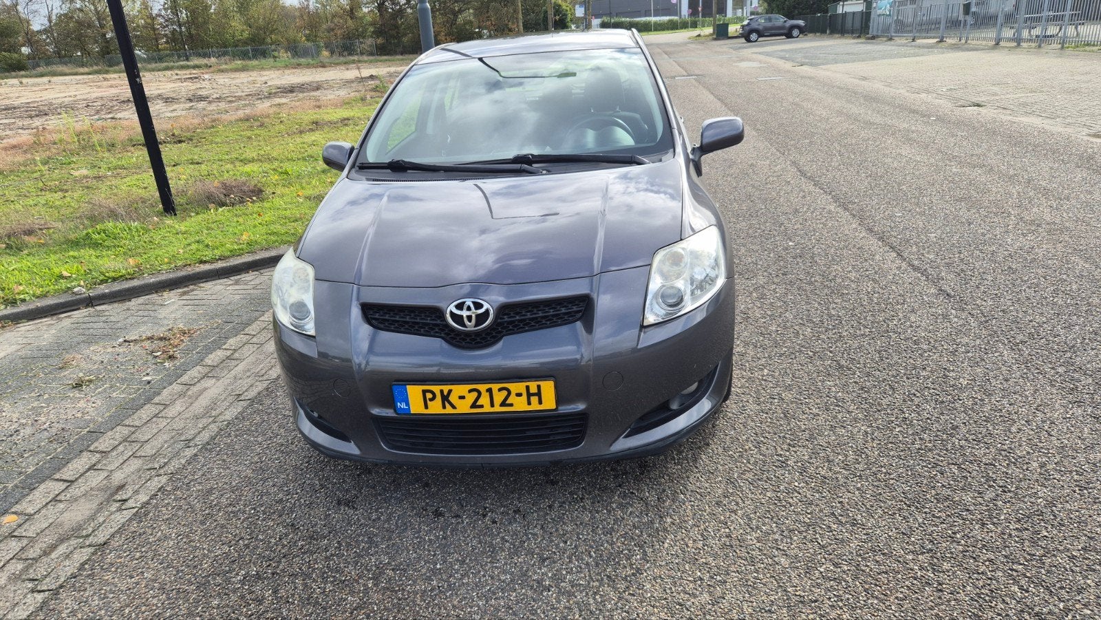 Toyota Auris 1.4 16V Vvt-i 5DR Terra 2007 Grijs, Auto's, Voorwielaandrijving, 450 kg, 4 cilinders, 14 km/l