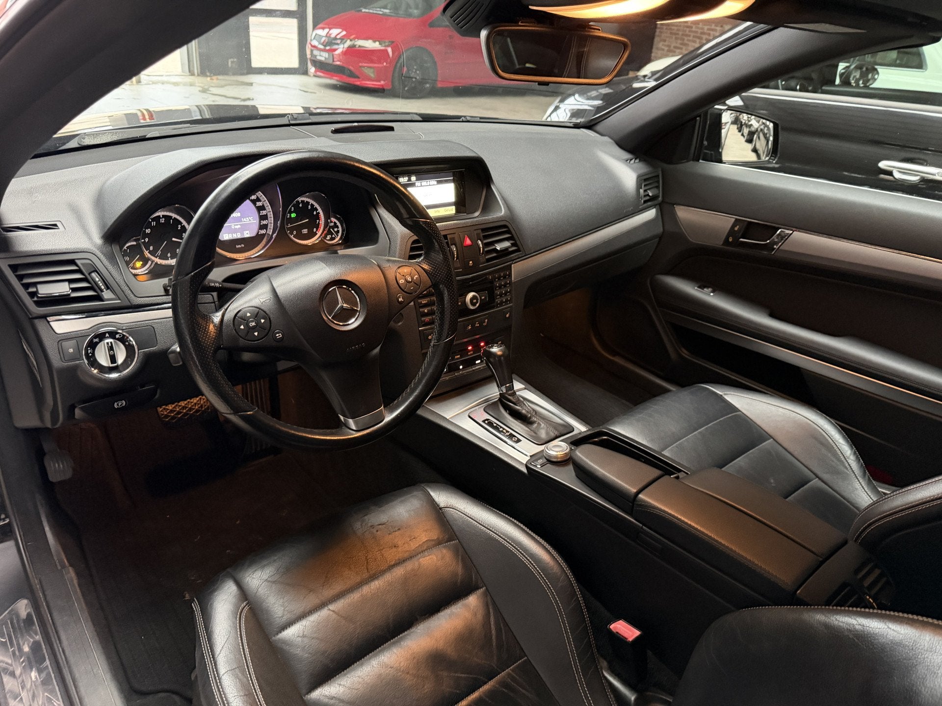 Mercedes-Benz E-Klasse Cabrio 200 CGI Elegance *Trekhaak | L, Auto's, Euro 5, Achterwielaandrijving, Zwart, 4 cilinders