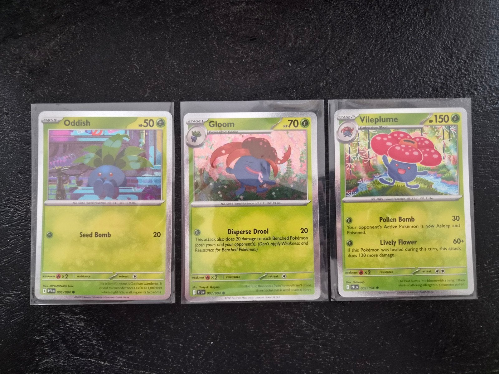 Pokémon Kaarten: Oddish, Gloom, Vileplume /Phantasmal Flames, Ophalen of Verzenden, Zo goed als nieuw, Meerdere kaarten, Foil