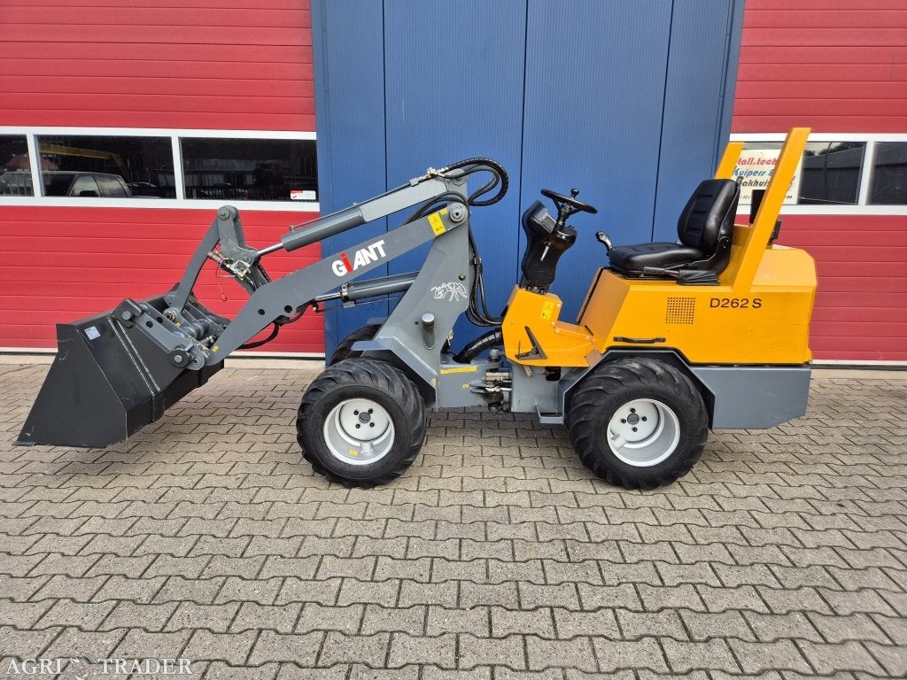 GIANT D262S SHOVEL BOUWJAAR 2007 MET KENTEKEN, -, Ophalen of Verzenden, Wiellader of Shovel, Giant