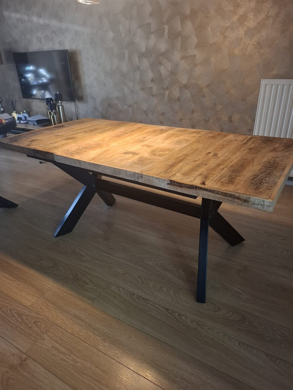 Eettafel mangohout zgan, Huis en Inrichting, Tafels | Eettafels, Ophalen, Rond, Zo goed als nieuw, 100 tot 150 cm