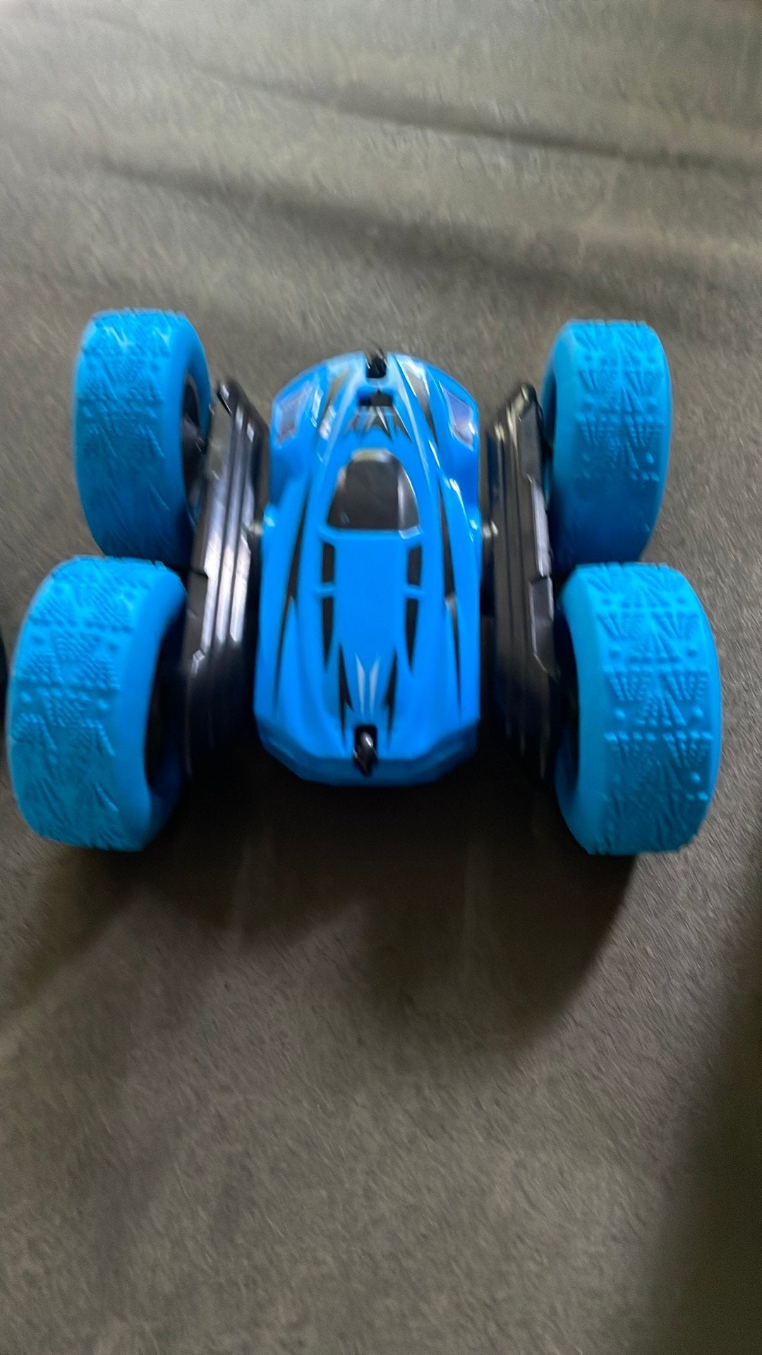Goede bestuurbare auto in goede staat en kan draaien, Kinderen en Baby's, Speelgoed | Speelgoedvoertuigen, Ophalen, Zo goed als nieuw