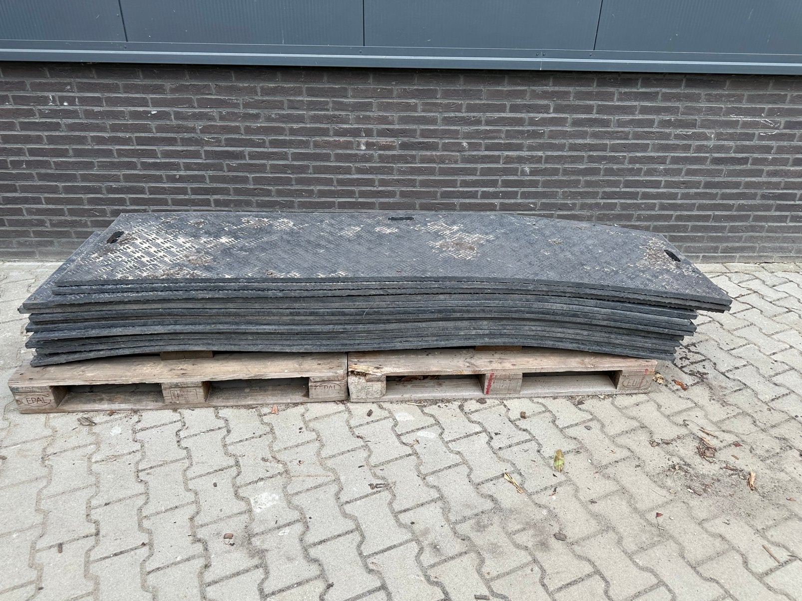 Kunststof rijplaten 244x61, Ophalen of Verzenden, Gebruikt, Minder dan 180 cm, Palen
