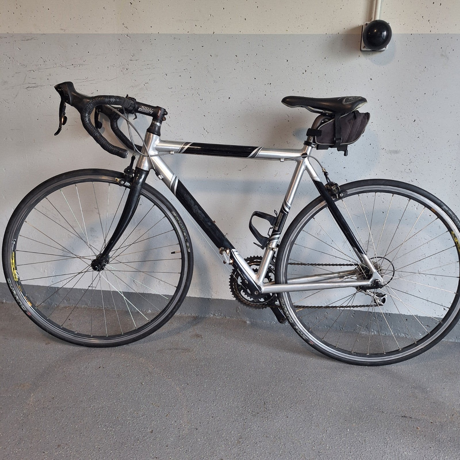 Racefiets - Zilver/Zwart - Goede staat, Ophalen of Verzenden