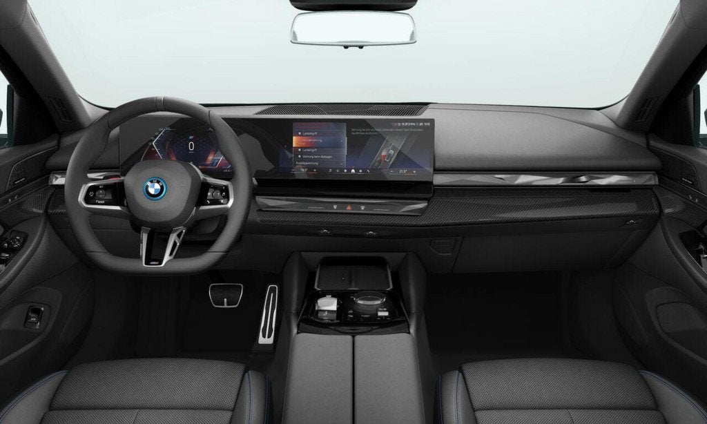 BMW i5 eDrive40 | M Sportpakket Pro | Travel Pack | Trekhaak, Auto's, BMW, Automaat, 2095 kg, Achterwielaandrijving, 510 min