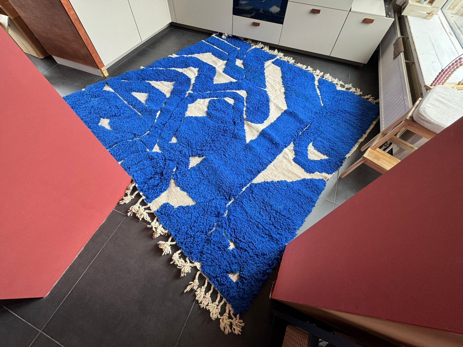 Marokkaanse wollen vloerkleed, Ophalen, Zo goed als nieuw, Rechthoekig, 200 cm of meer