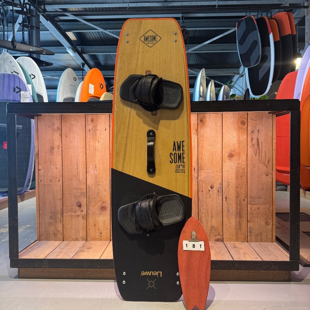 Lieuwe Awesome 138*41 Twintip, Gebruikt, Twintip, Kiteboard, Ophalen of Verzenden