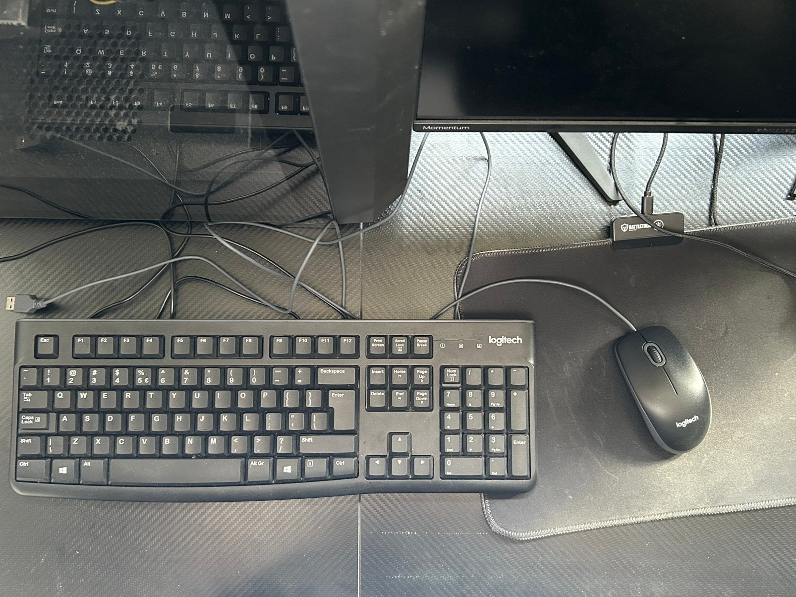 10, Computers en Software, Toetsenborden, Ophalen, Qwerty, Gebruikt, Bedraad
