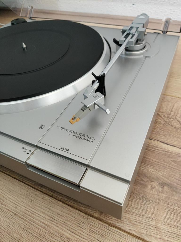 Philips F7130 platenspeler in top staat, Audio, Tv en Foto, Platenspelers, Ophalen, Zo goed als nieuw, Philips