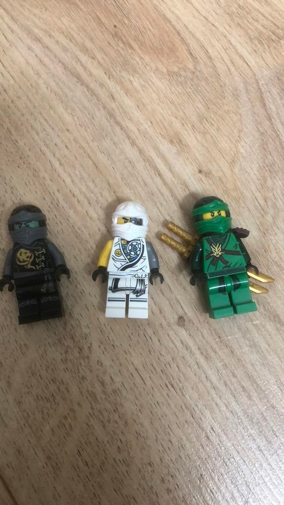 Lego ninjago poppetjes ruilen, Ophalen of Verzenden, Zo goed als nieuw