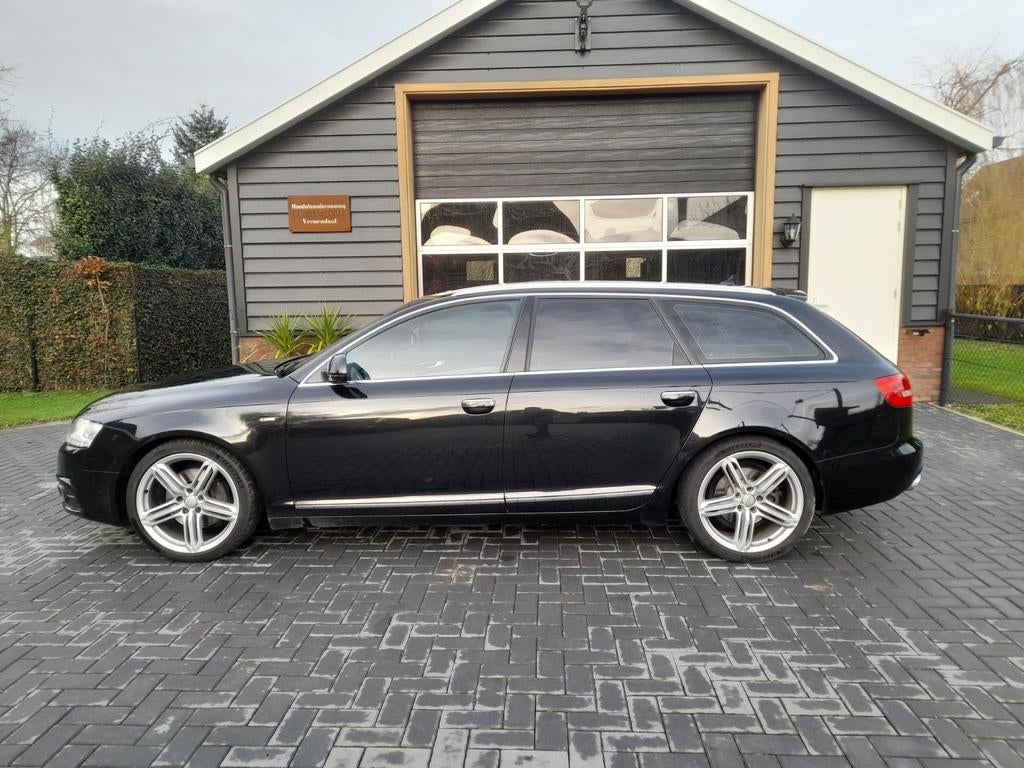 Audi A6 2.0 TDI 125KW Avant Multitronic 2011 Zwart, Auto's, Euro 5, Zwart, Leder en Stof, Zwart