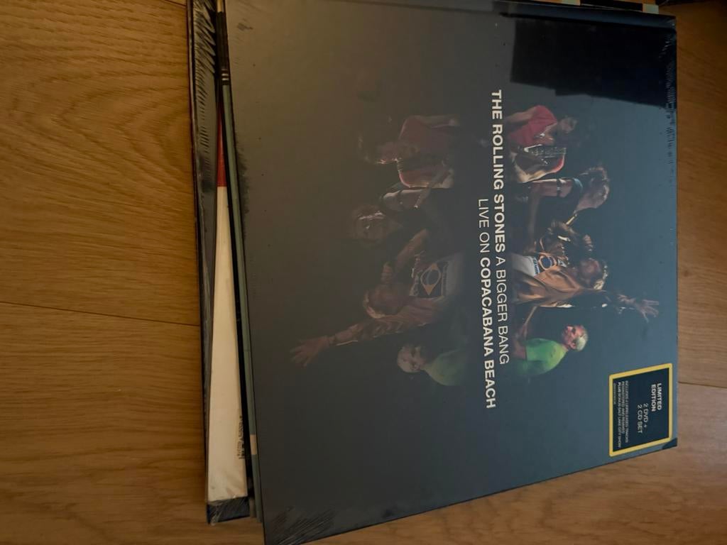 2 cd met 2 dvd box the rolling stones live on copacabana, Ophalen of Verzenden, Zo goed als nieuw