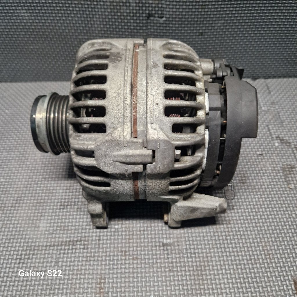 VW PASSAT B 5.5 DYNAMO / 028 903 031, Gebruikt, Volkswagen, Ophalen of Verzenden, Vw