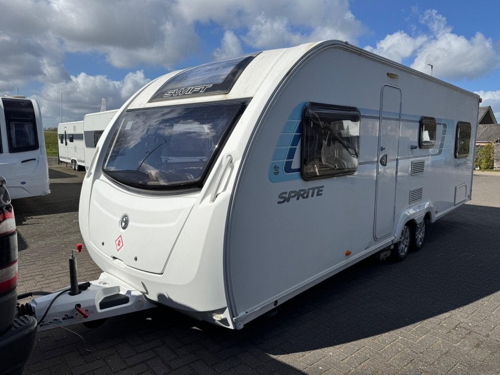 Swift Quattro, Overige typen, Bedrijf, Treinzit, Schokbreker